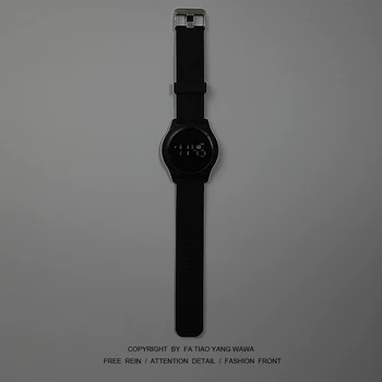 Електронен часовник с черен минимален сензорен екран